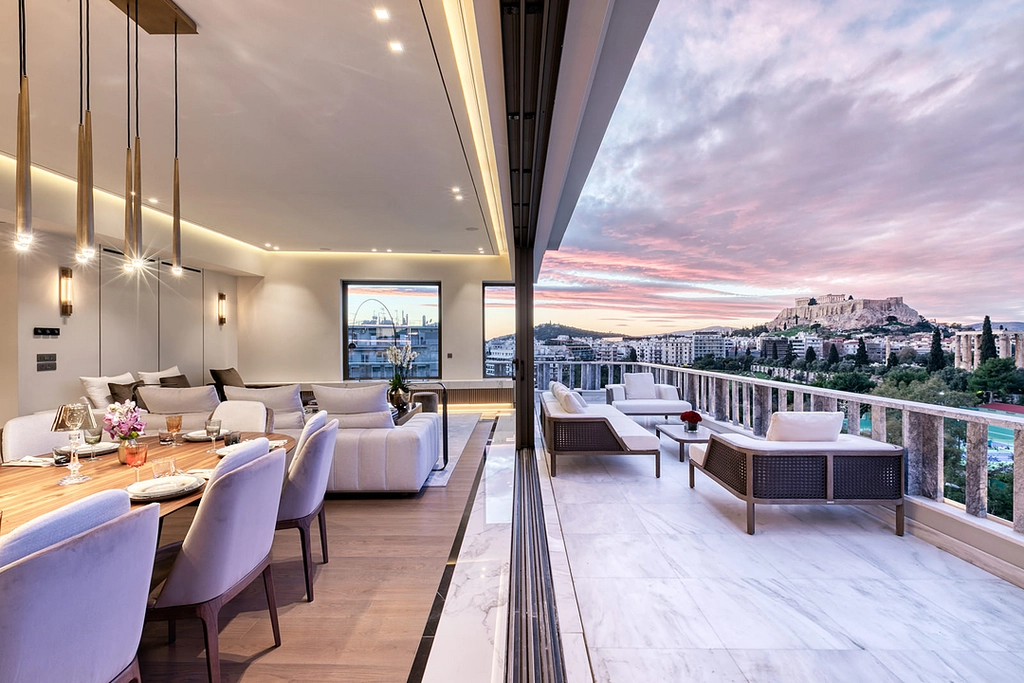 Luxury Hotel
