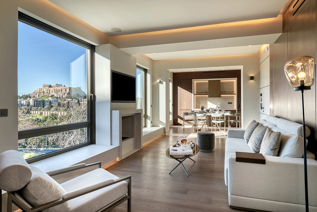 Luxury Hotel