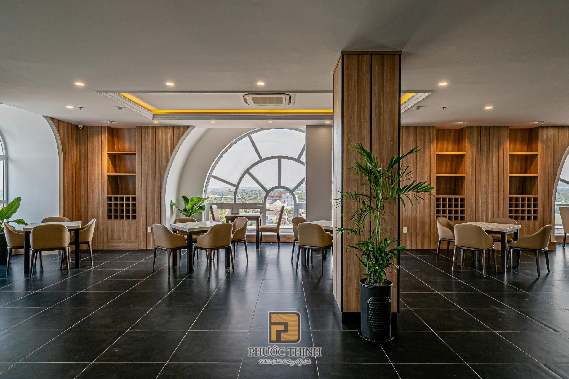 Sunshine Hotel