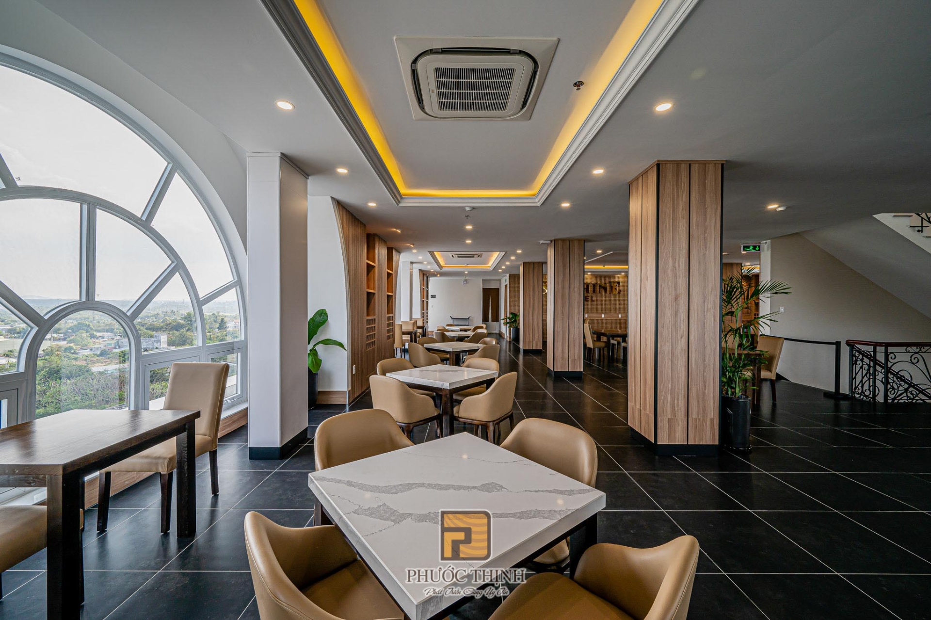 Sunshine Hotel