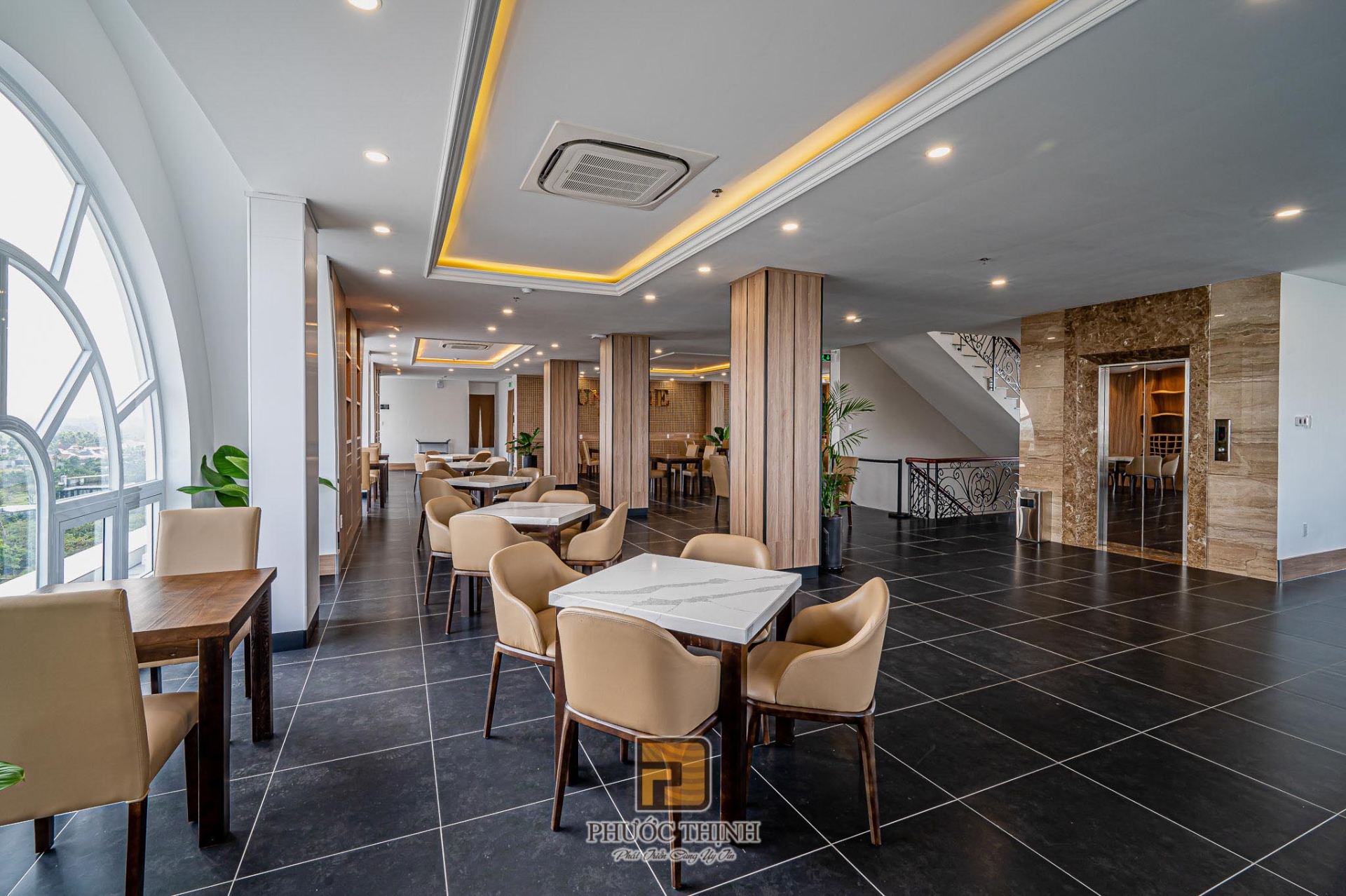 Sunshine Hotel