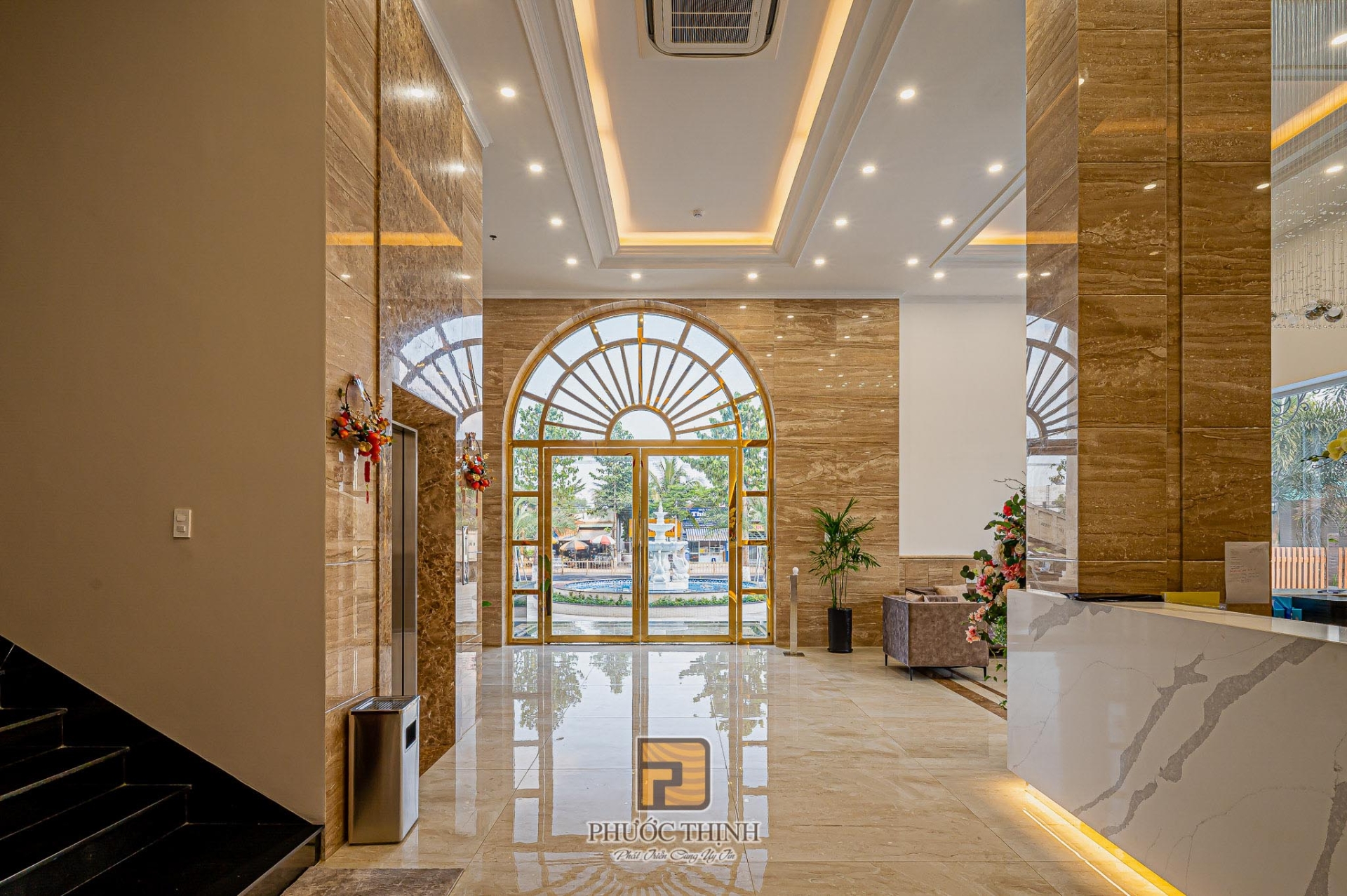 Sunshine Hotel